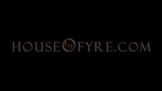 【69堂免费视频】终极异族通婚：巨型黑鸡巴与小穴